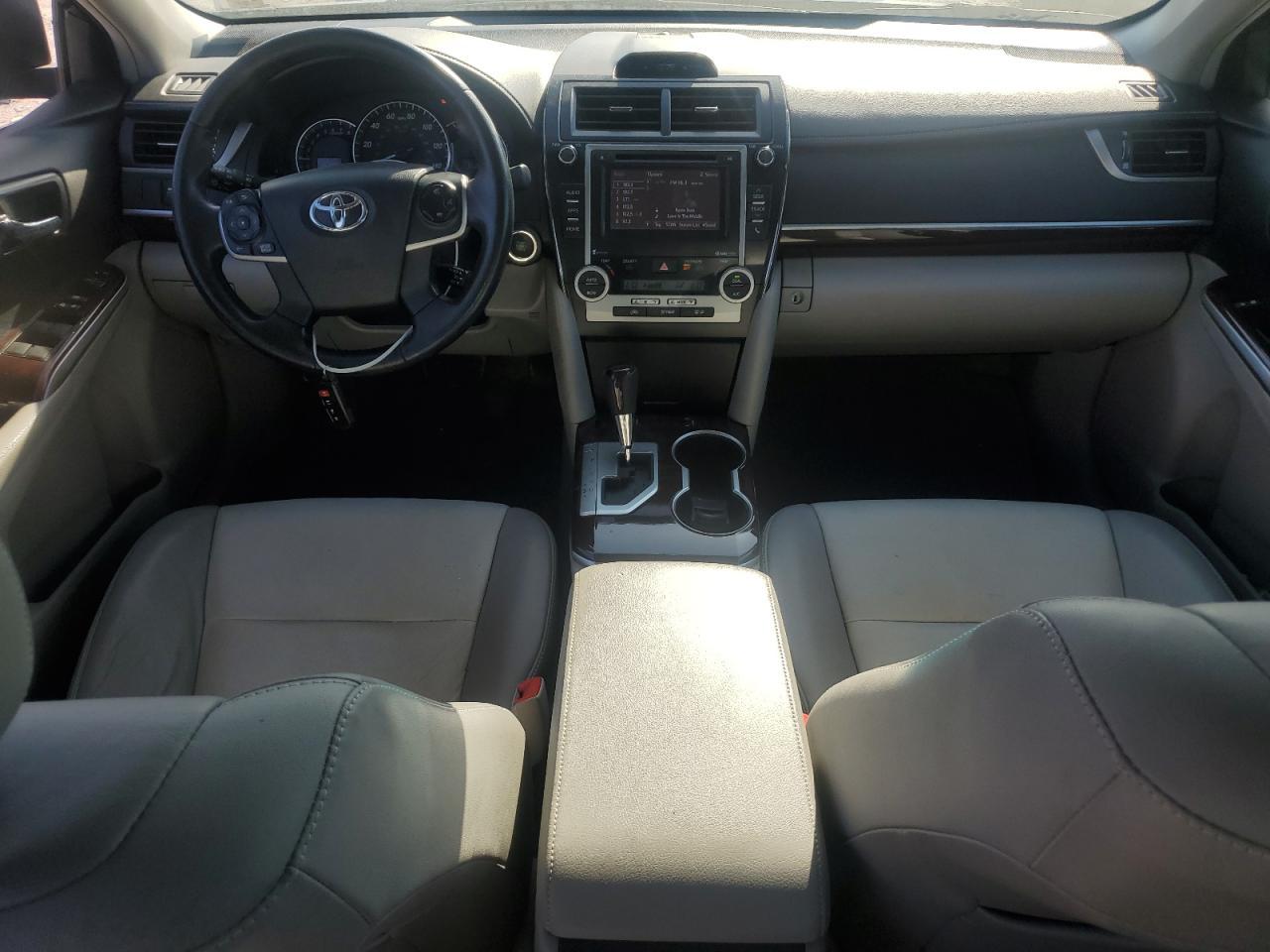 2014 TOYOTA CAMRY