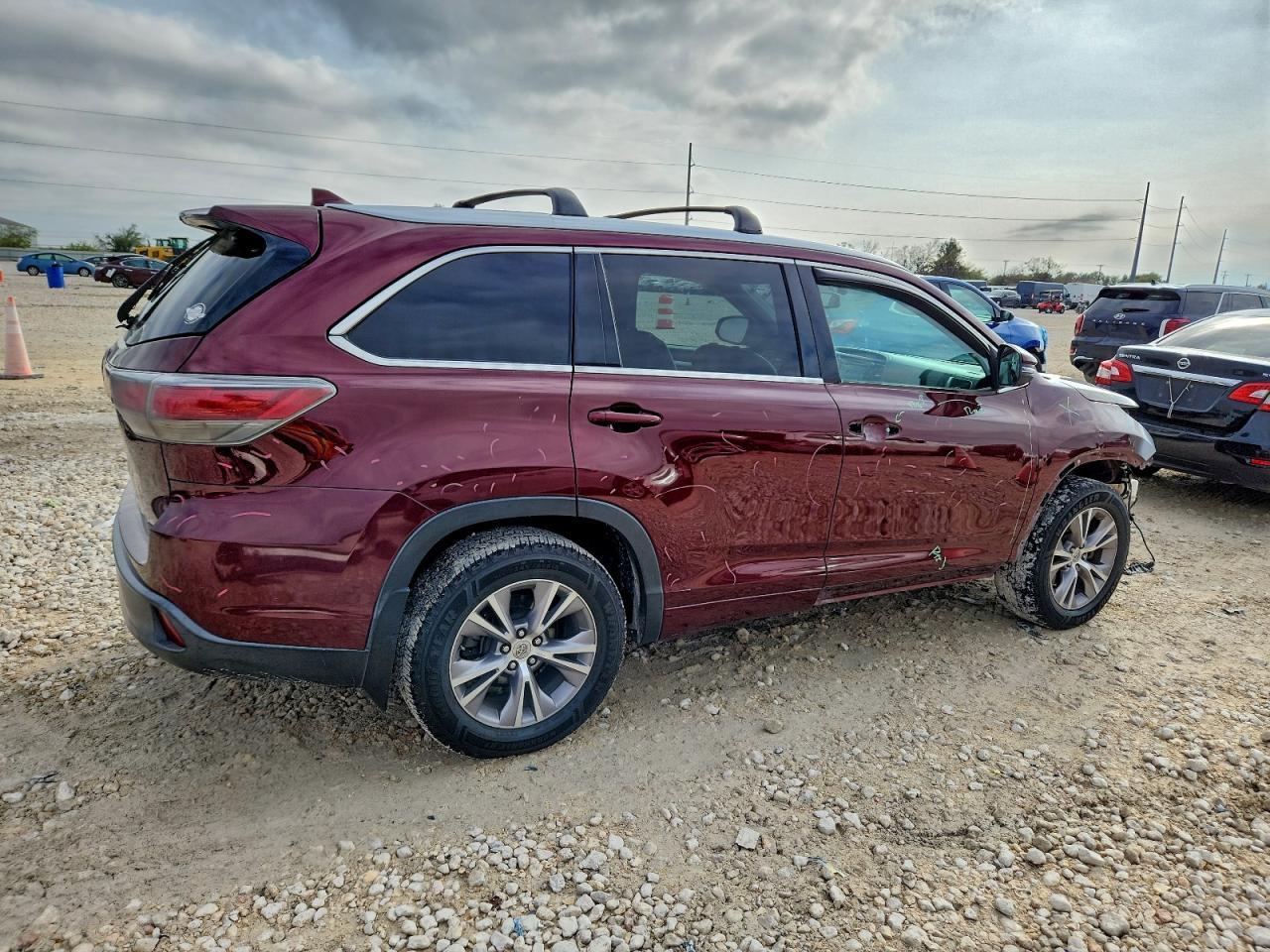 2014 TOYOTA HIGHLANDER
