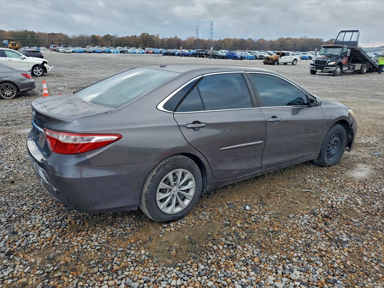 2016 TOYOTA CAMRY
