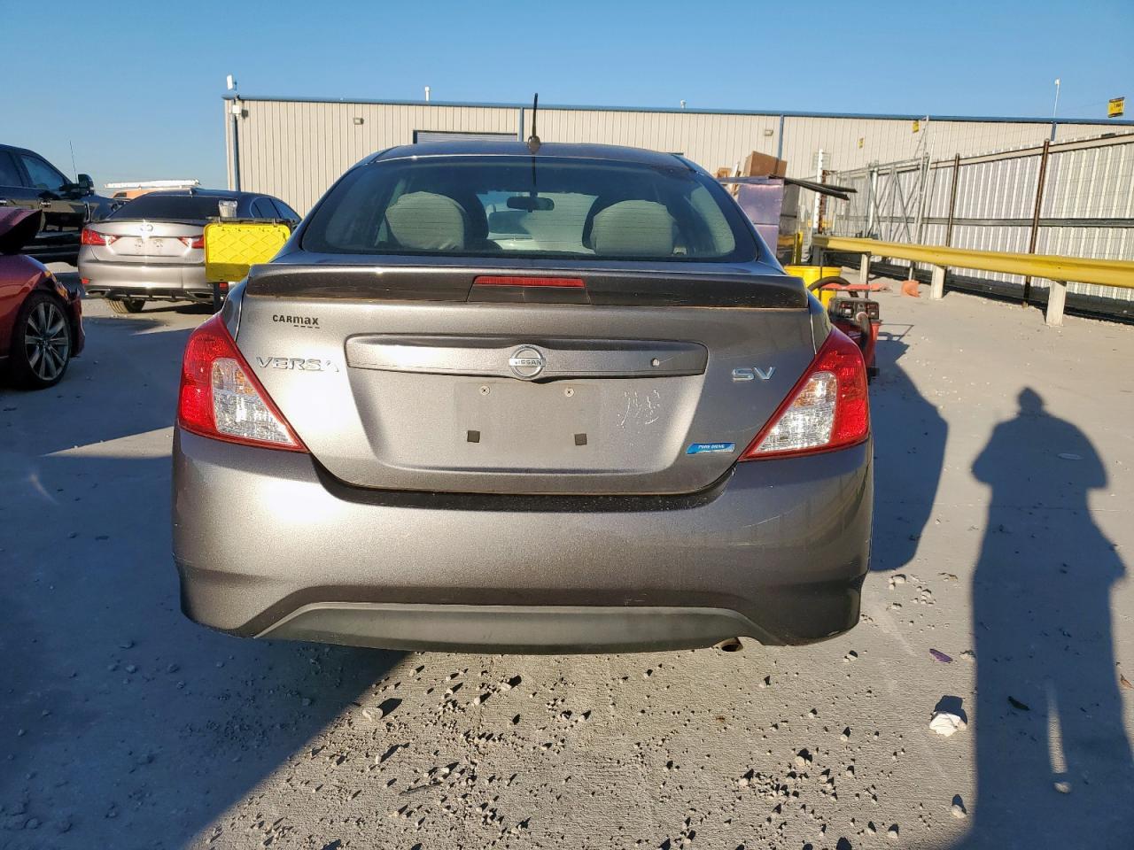 2016 NISSAN VERSA