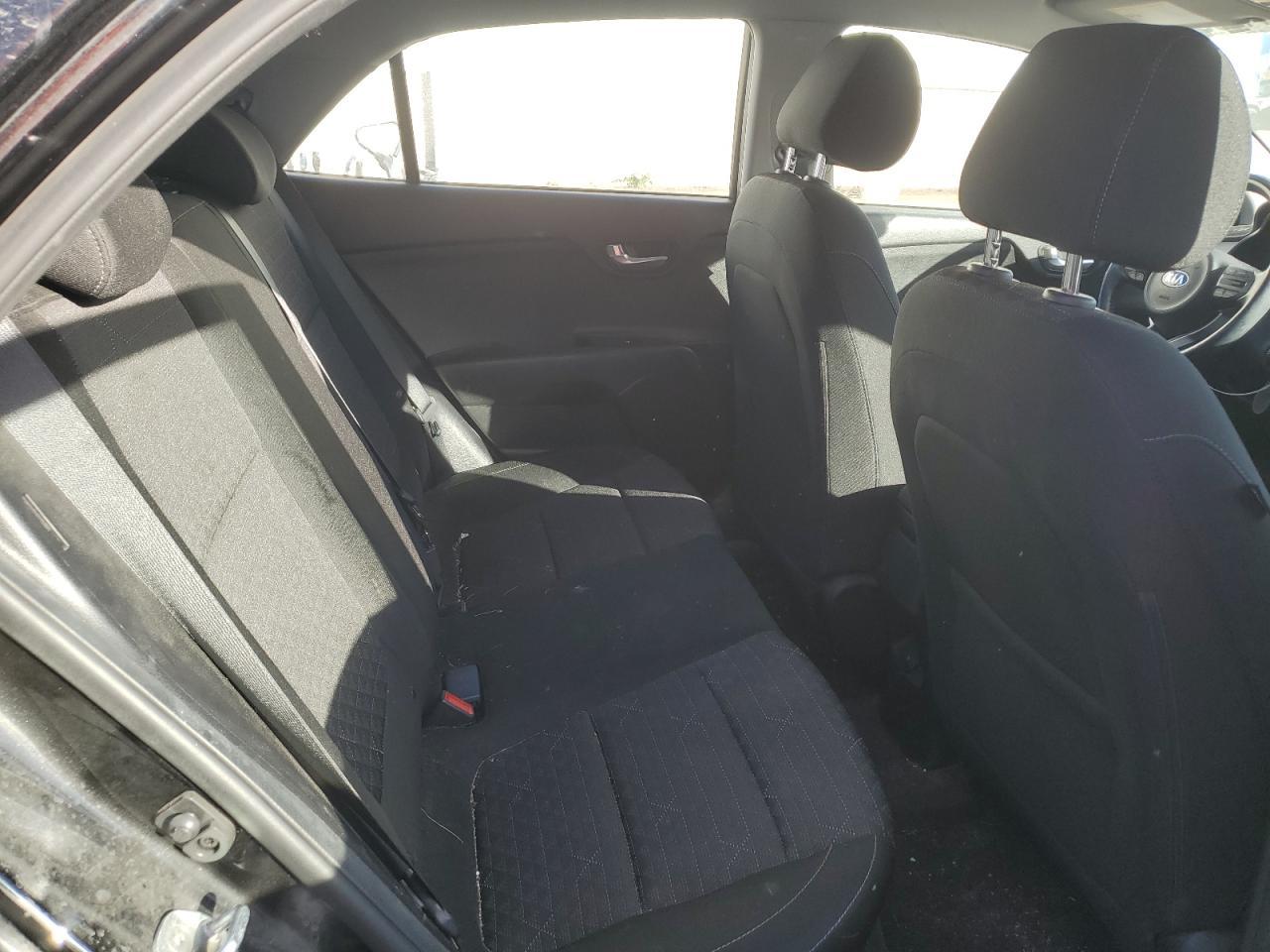 2018 KIA RIO