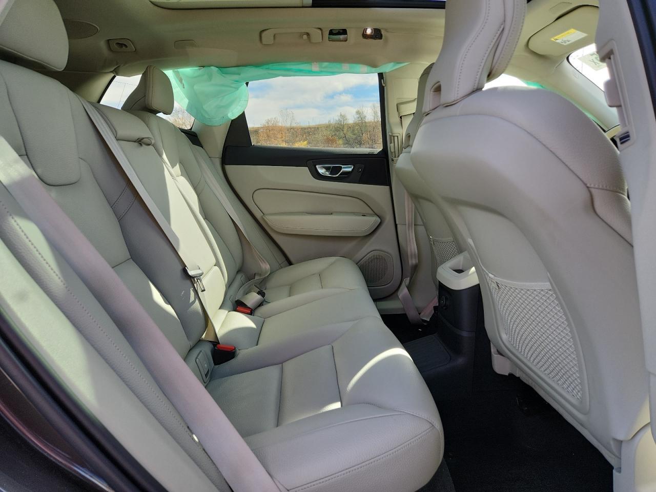 2024 VOLVO XC60