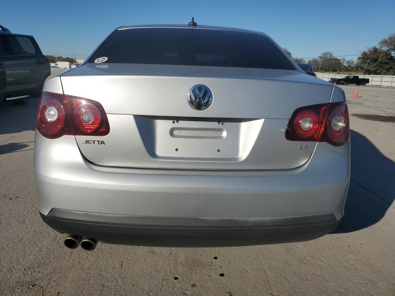 2009 VOLKSWAGEN JETTA