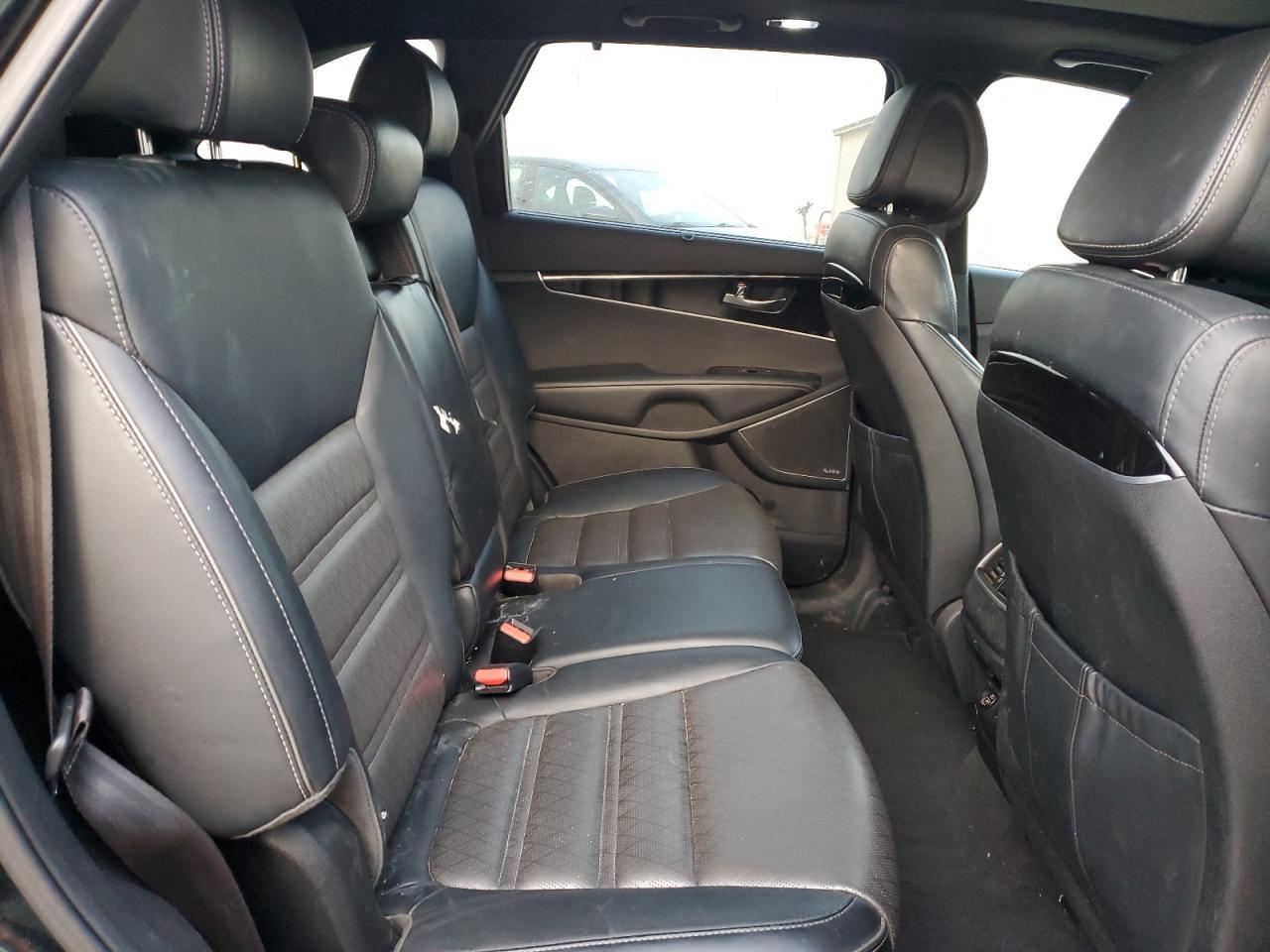 2016 KIA SORENTO