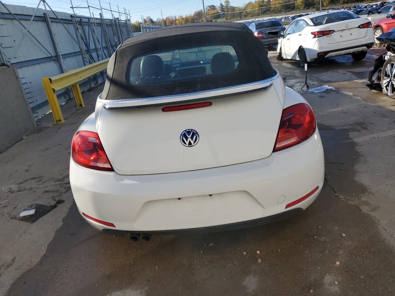2013 VOLKSWAGEN Beetle