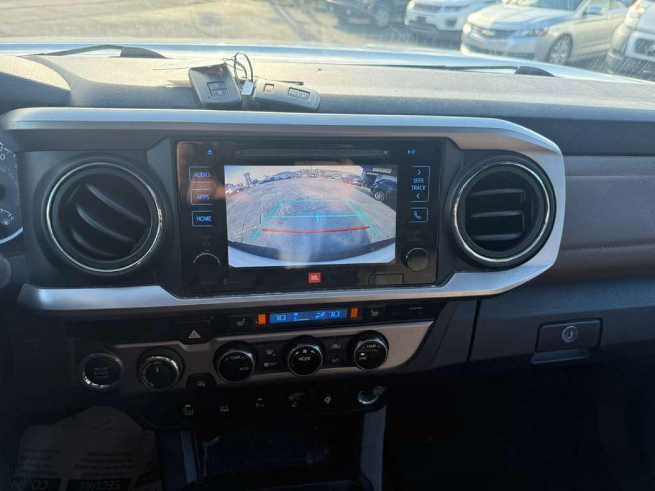 2016 TOYOTA TACOMA