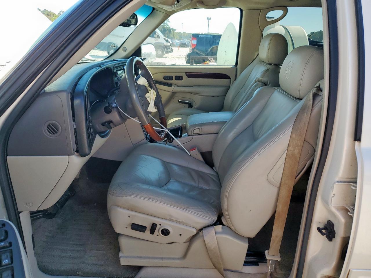 2003 CADILLAC ESCALADE