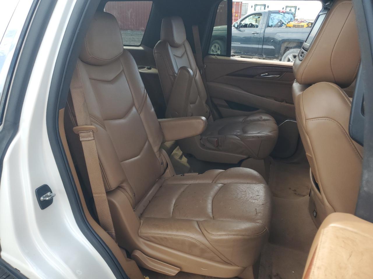 2017 CADILLAC ESCALADE