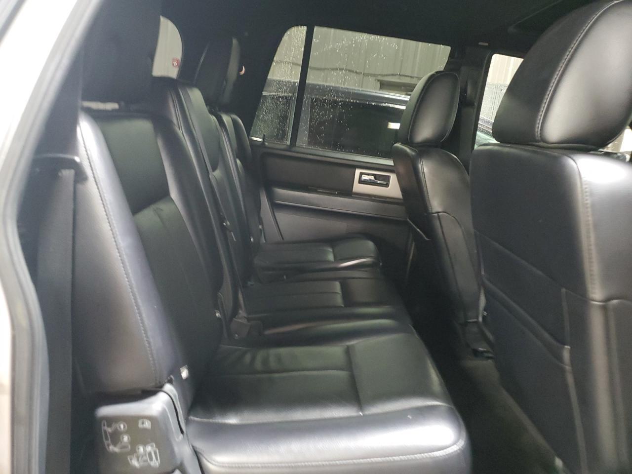 2017 FORD Expedition