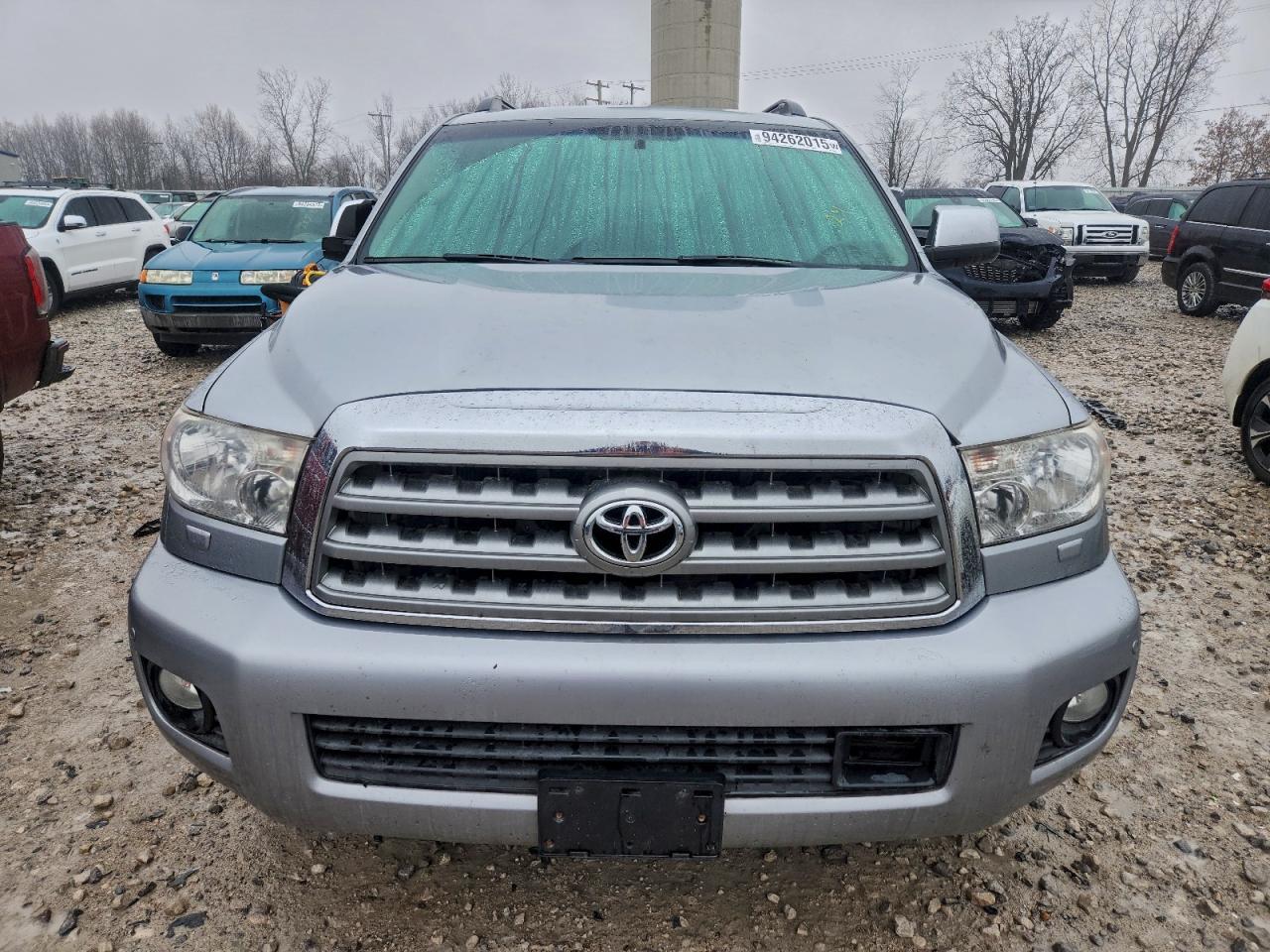 2011 TOYOTA Sequoia