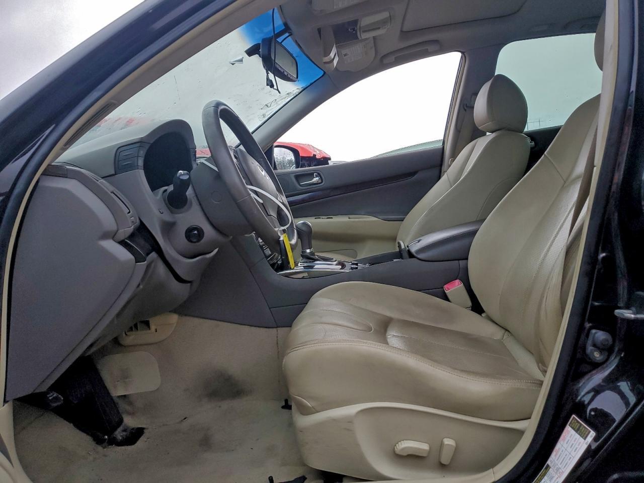 2012 INFINITI G37