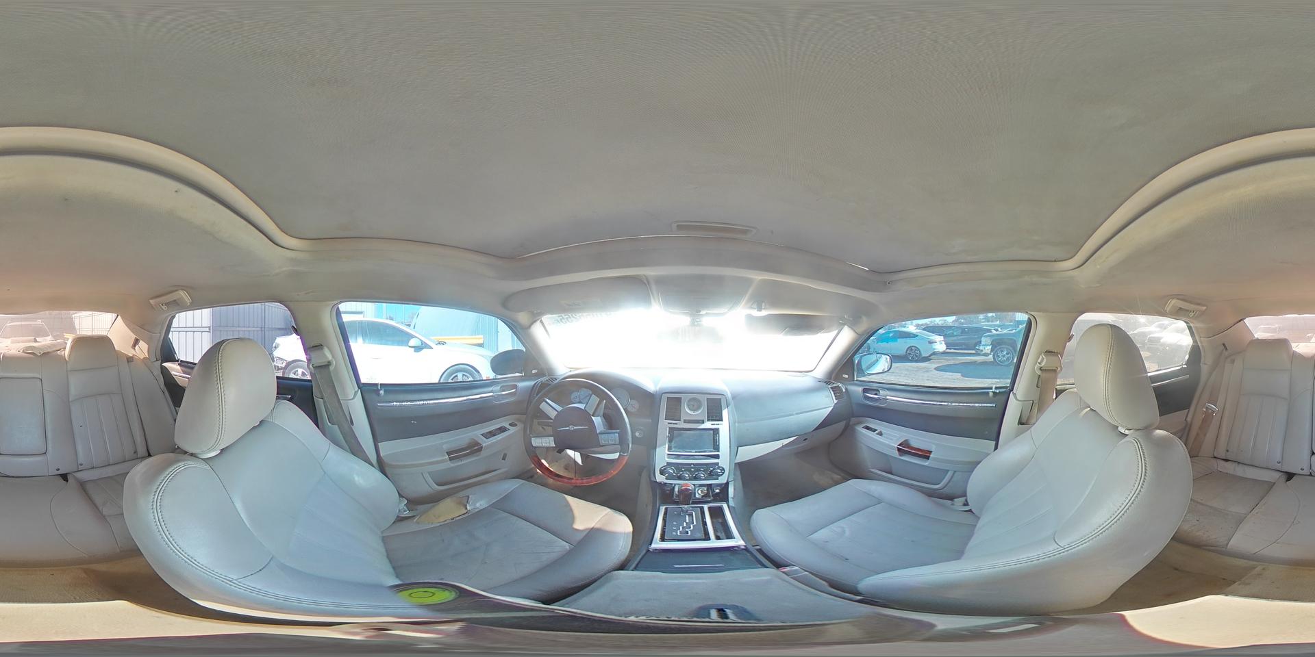 2005 CHRYSLER 300