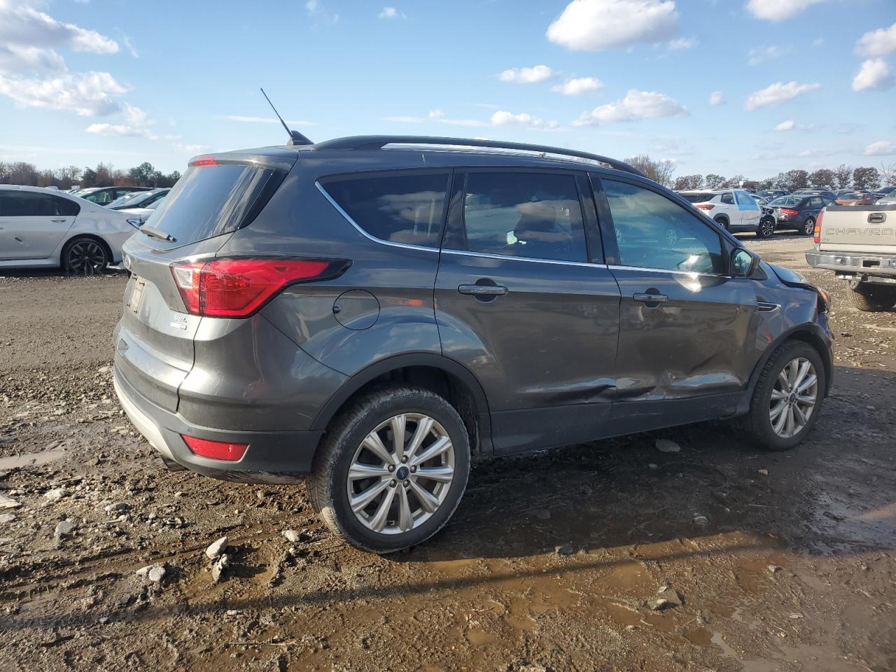 2019 FORD ESCAPE
