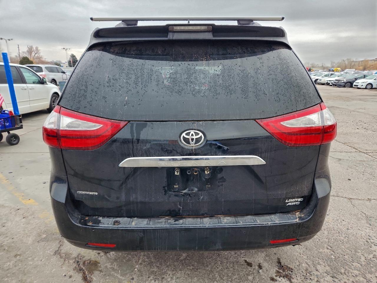 2018 TOYOTA SIENNA