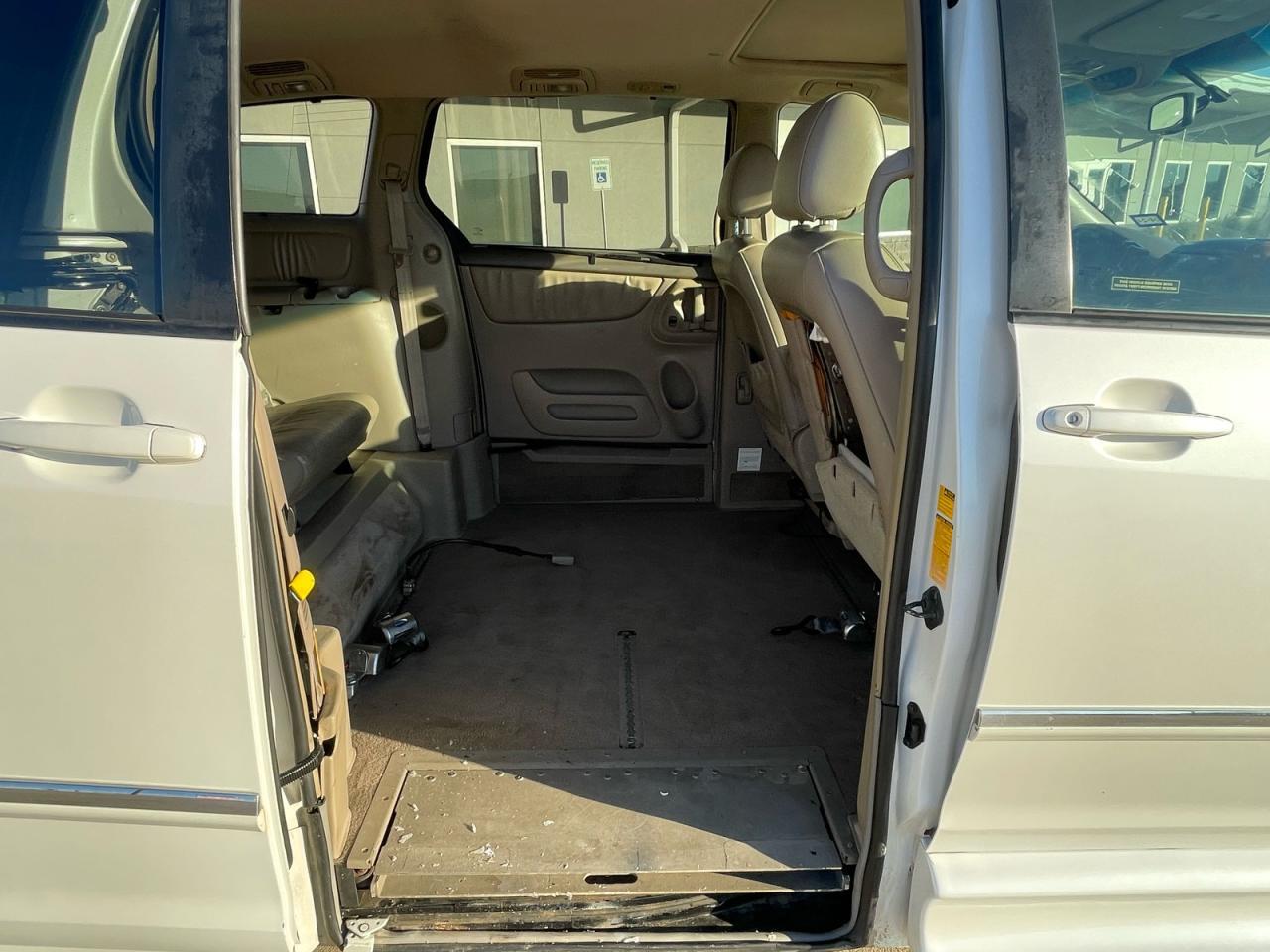 2007 TOYOTA SIENNA