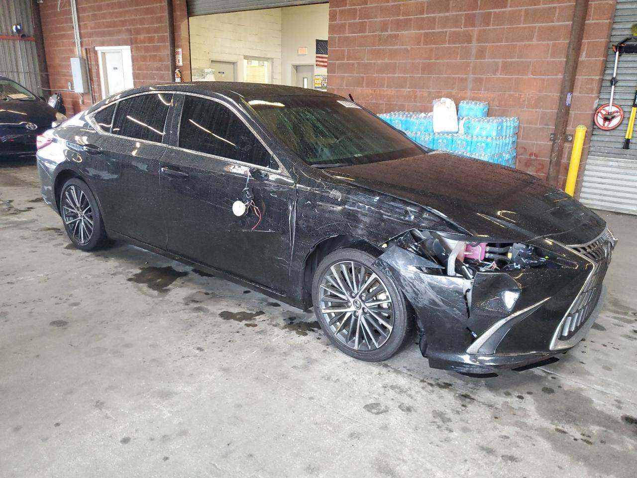 2025 LEXUS ES 300H