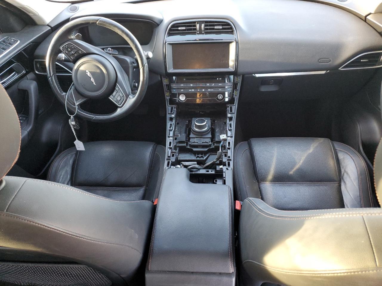 2017 JAGUAR F-Pace