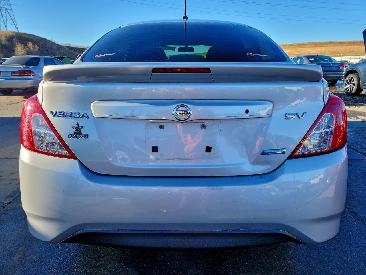 2015 NISSAN VERSA