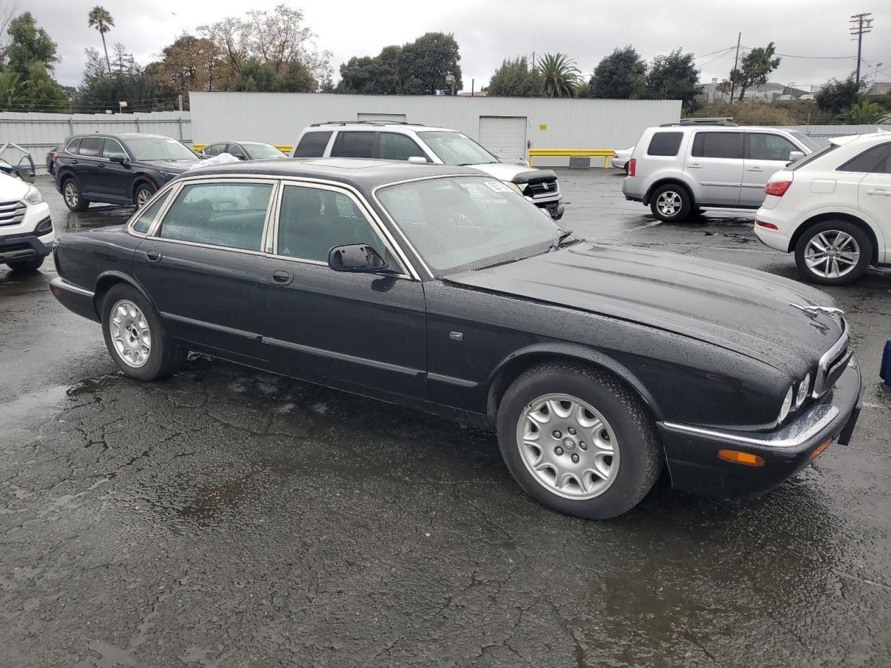 2001 JAGUAR Xj-Series