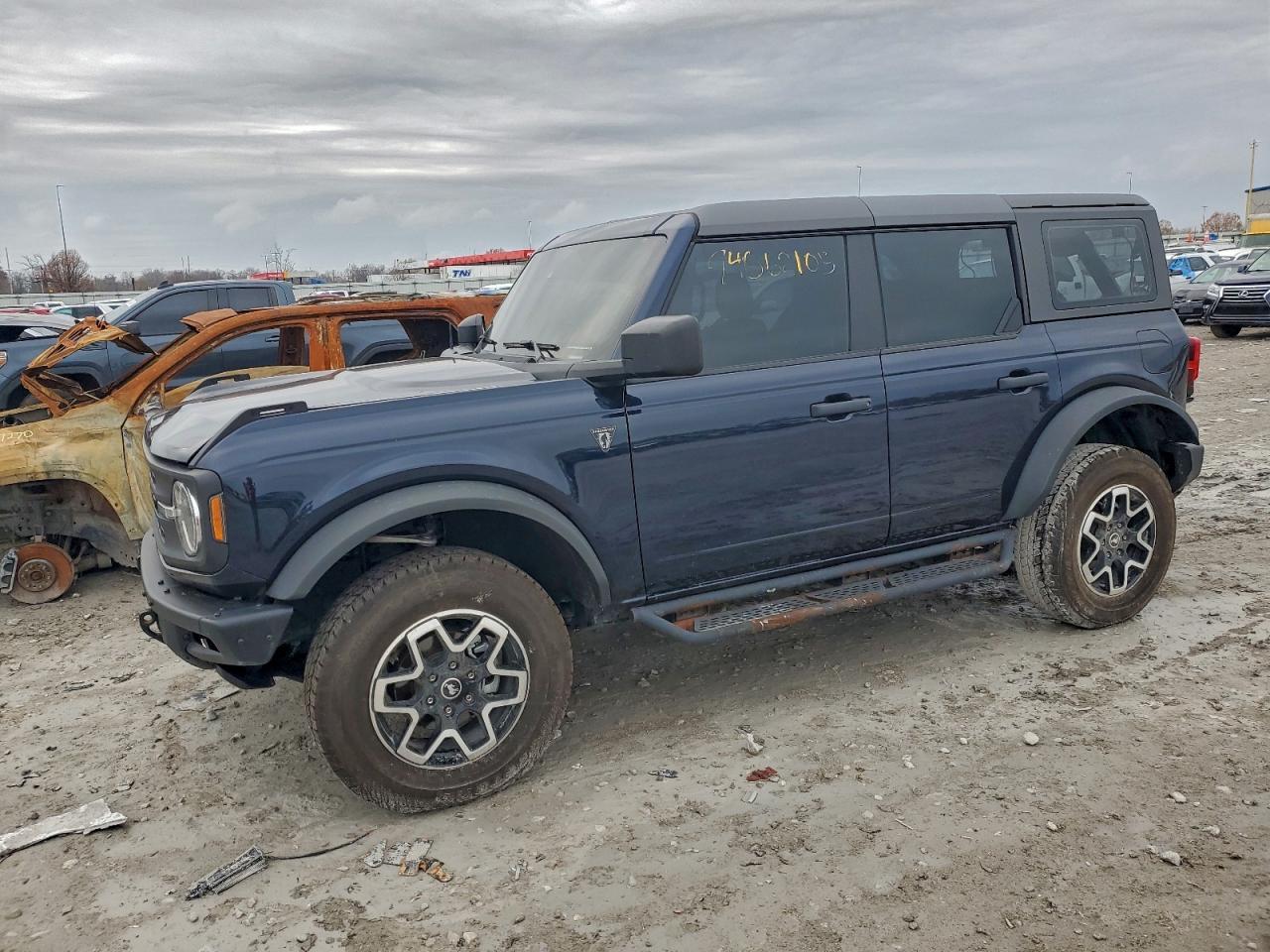 2021 FORD Bronco
