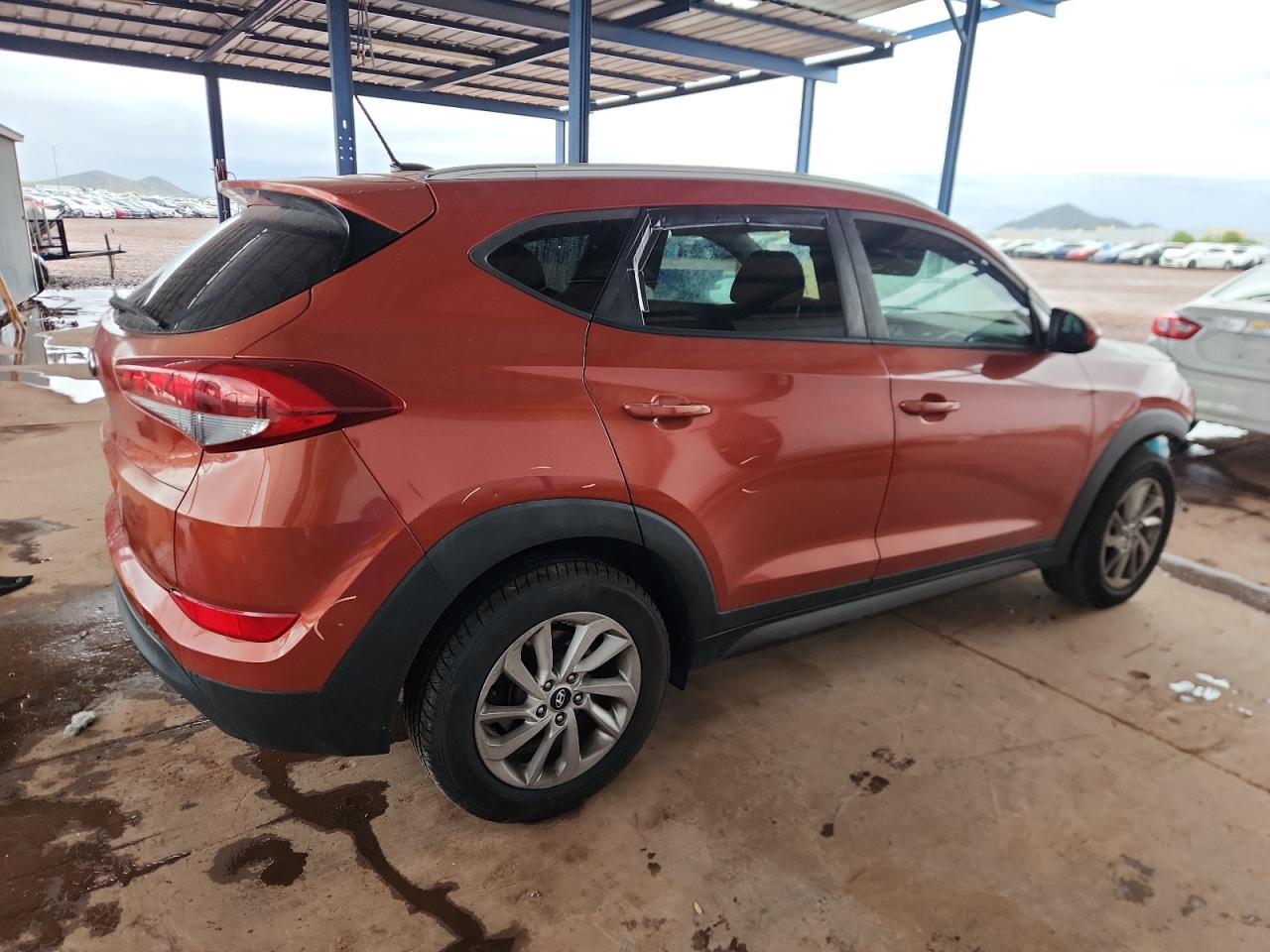 2016 HYUNDAI TUCSON