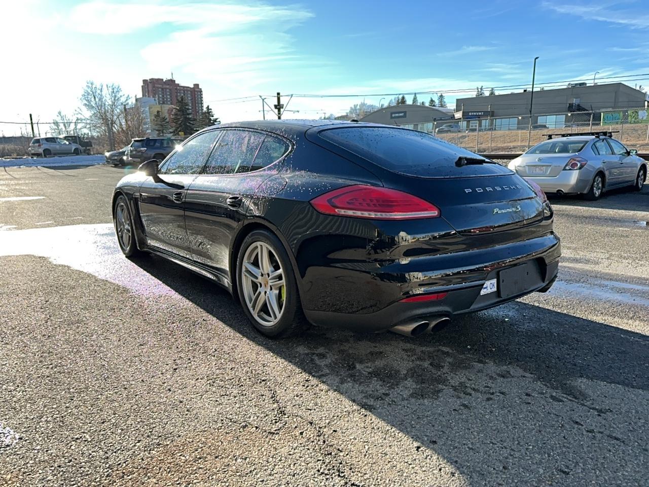 2014 PORSCHE Panamera