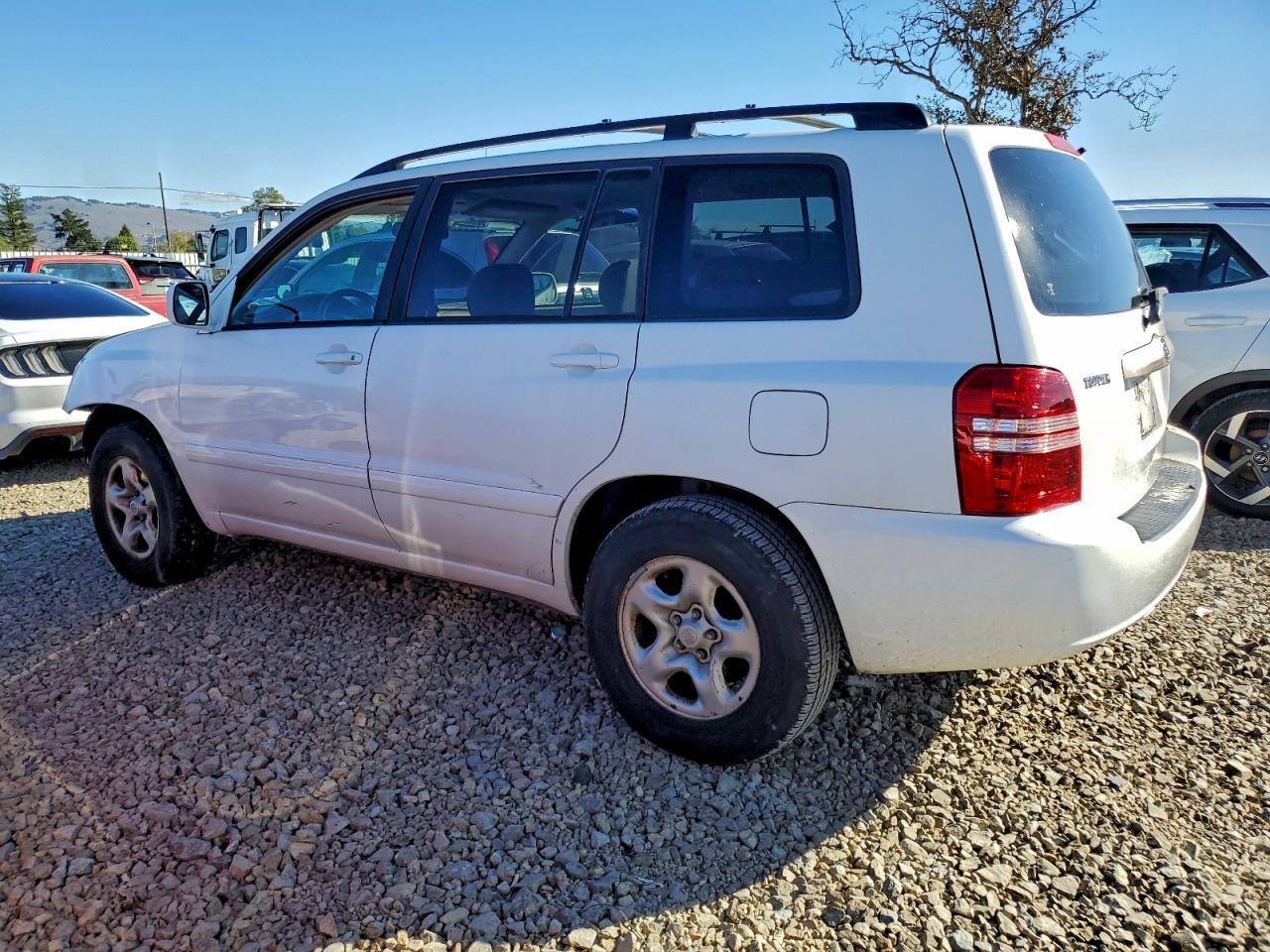 2003 TOYOTA HIGHLANDER