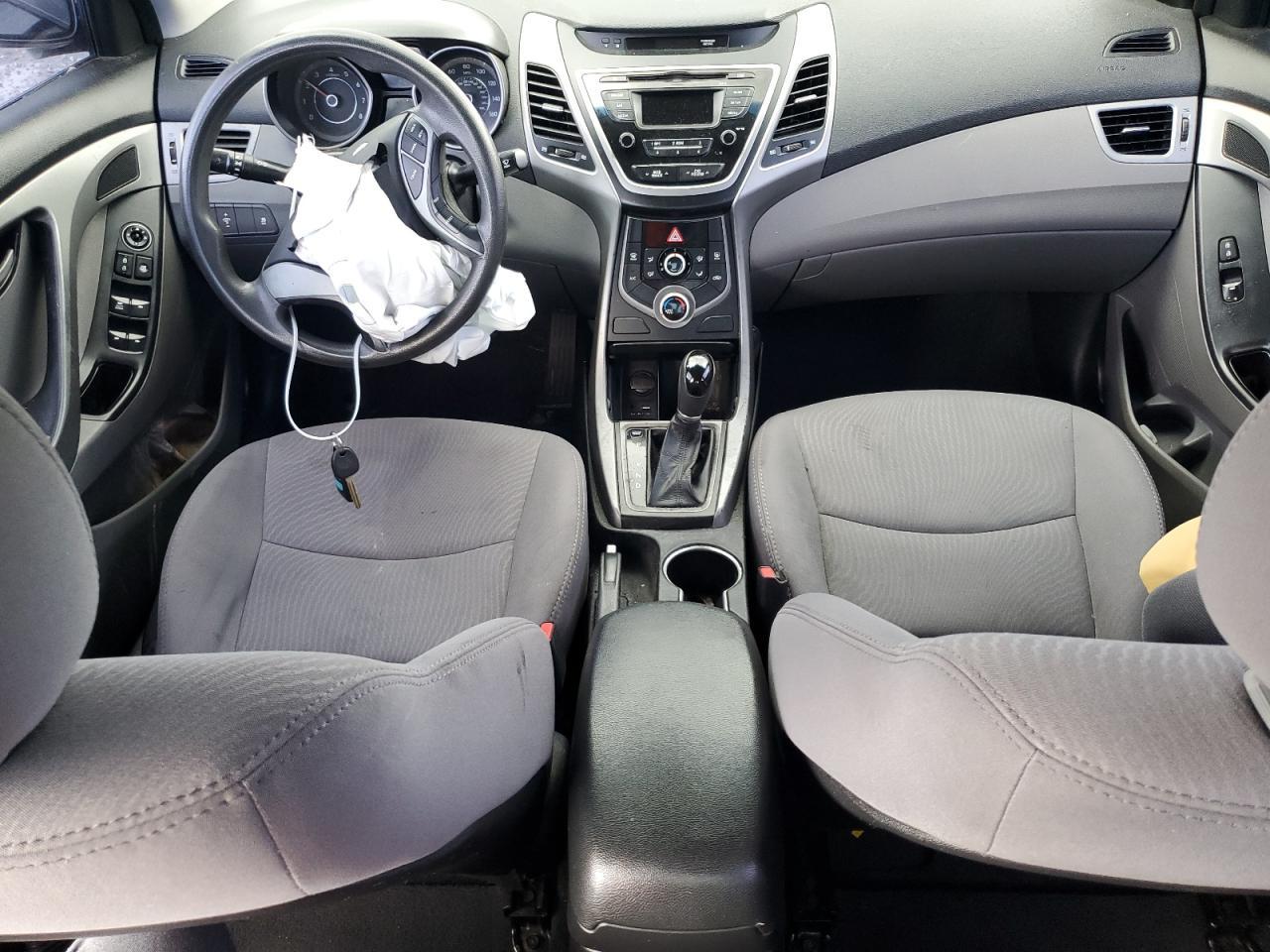 2016 HYUNDAI ELANTRA