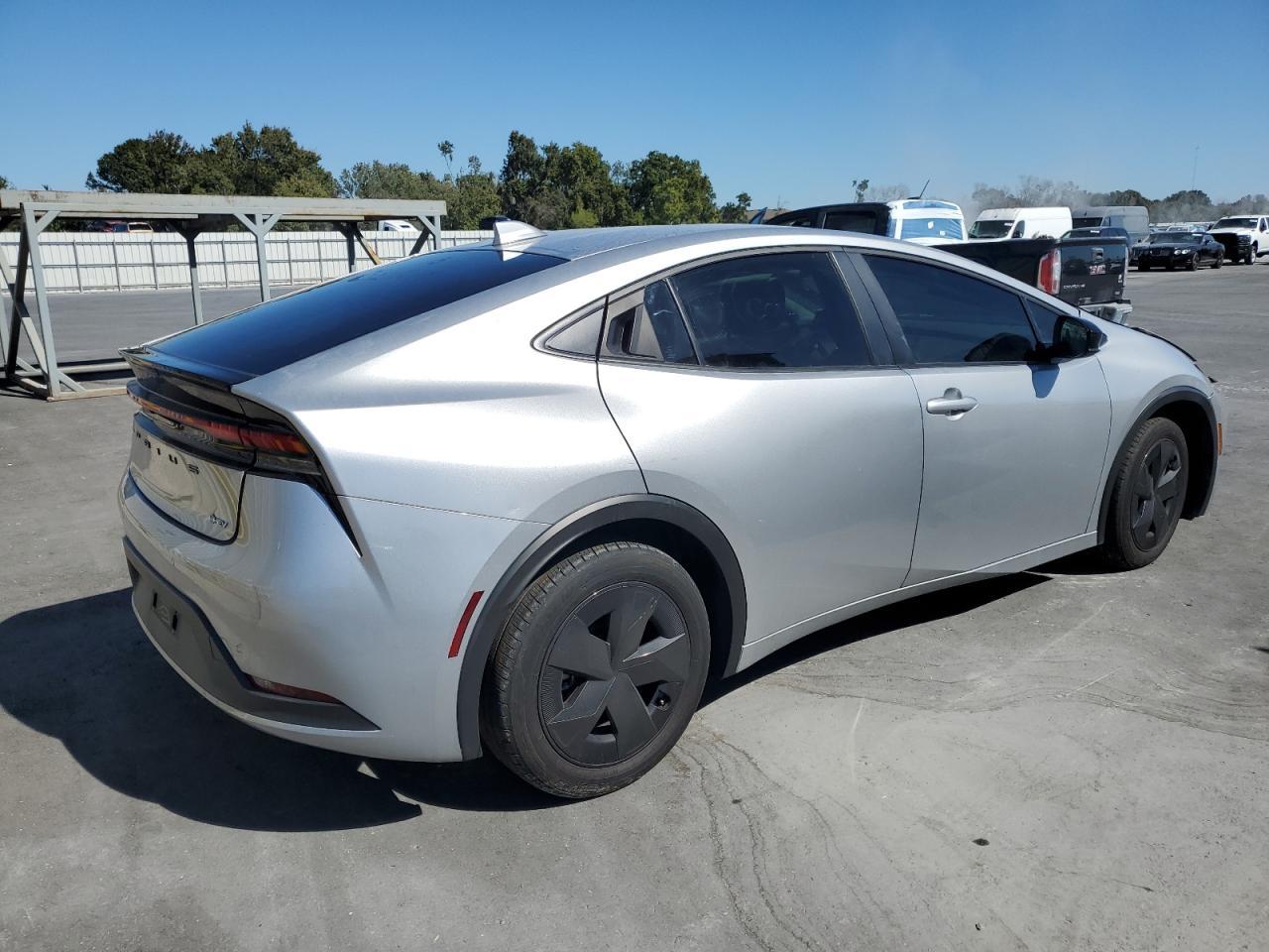 2024 TOYOTA PRIUS