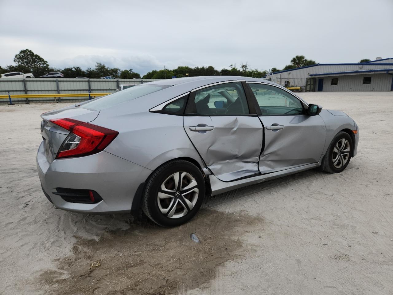 2018 HONDA CIVIC