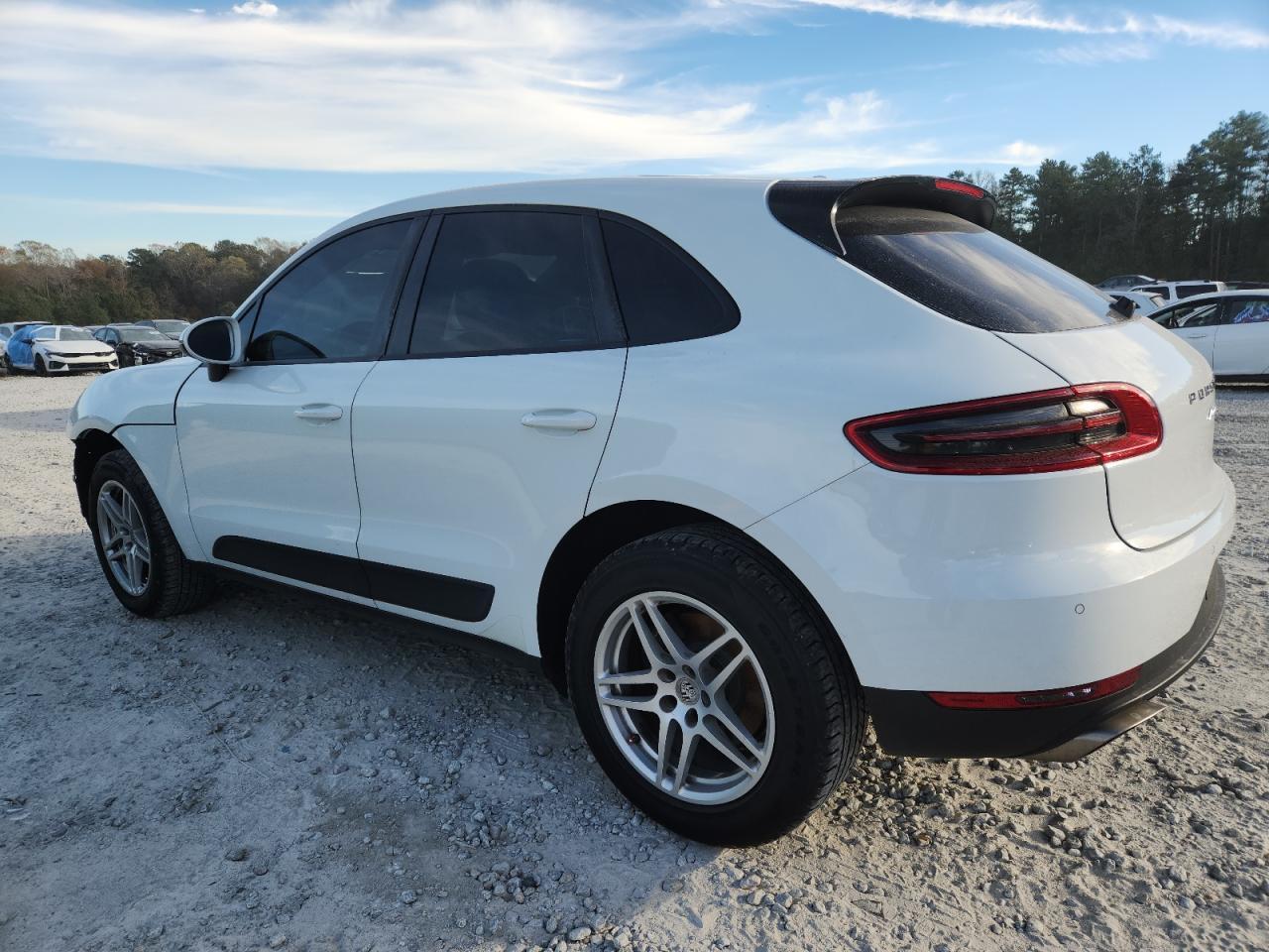 2018 PORSCHE Macan