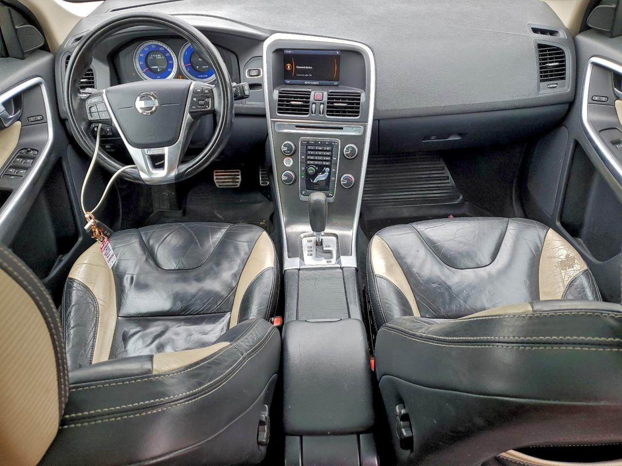 2012 VOLVO XC60