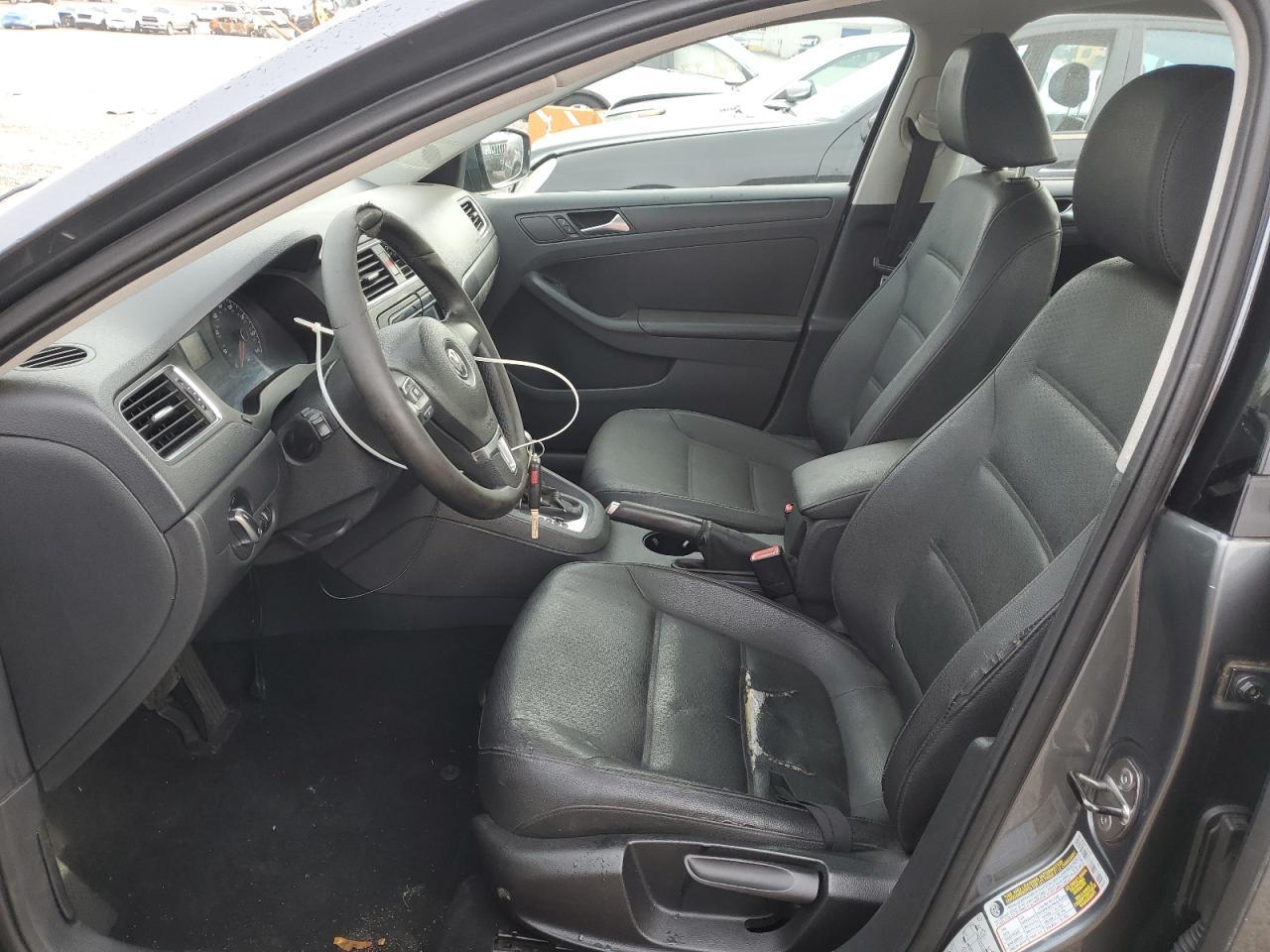 2011 VOLKSWAGEN JETTA