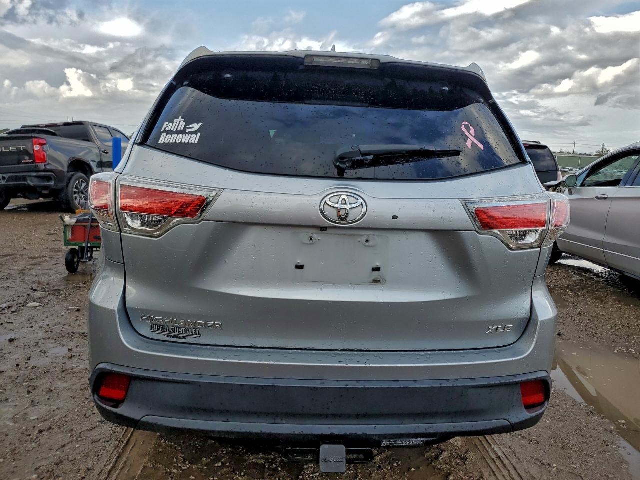 2015 TOYOTA HIGHLANDER