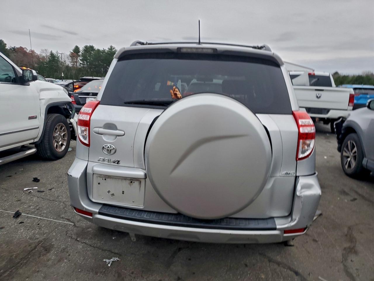 2011 TOYOTA RAV4