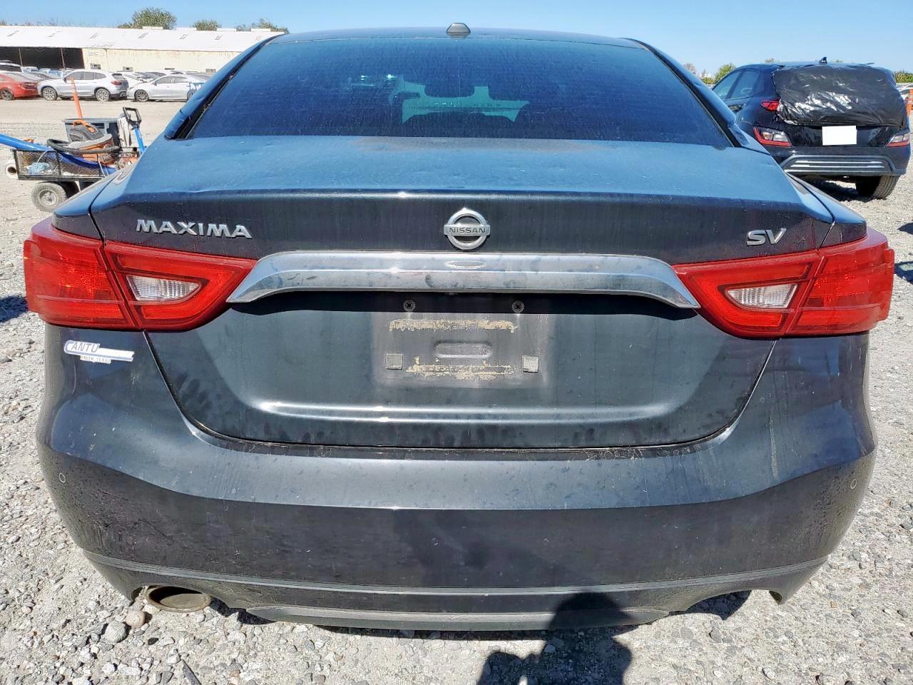 2017 NISSAN Maxima