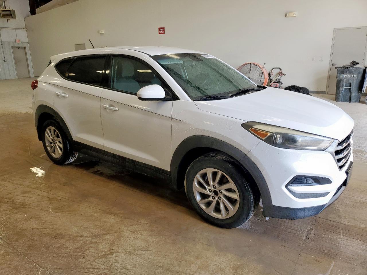 2016 HYUNDAI TUCSON