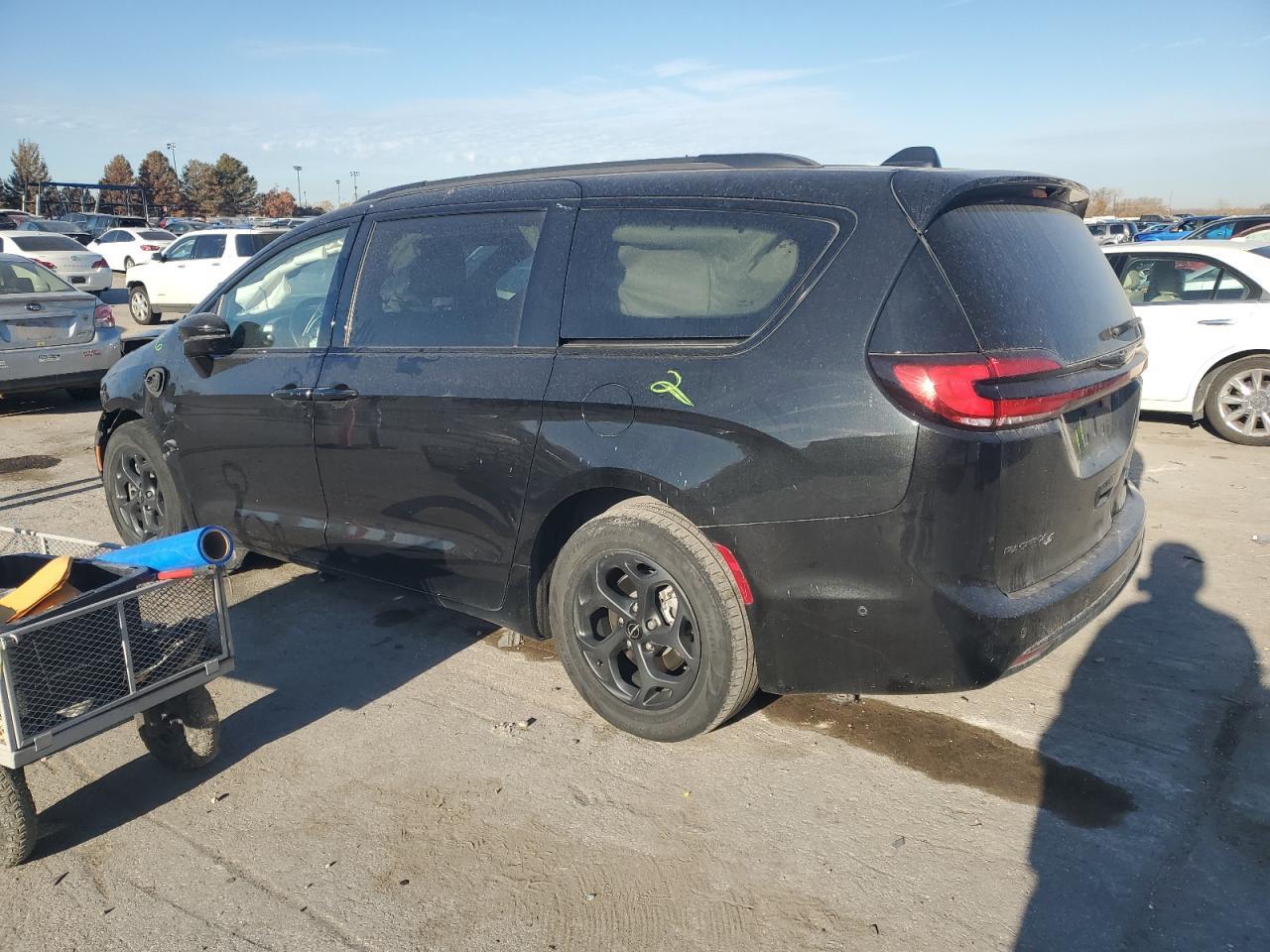 2021 CHRYSLER Pacifica