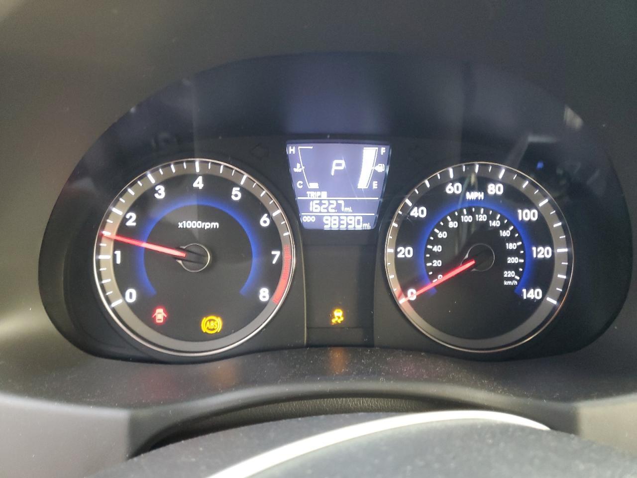 2012 HYUNDAI ACCENT