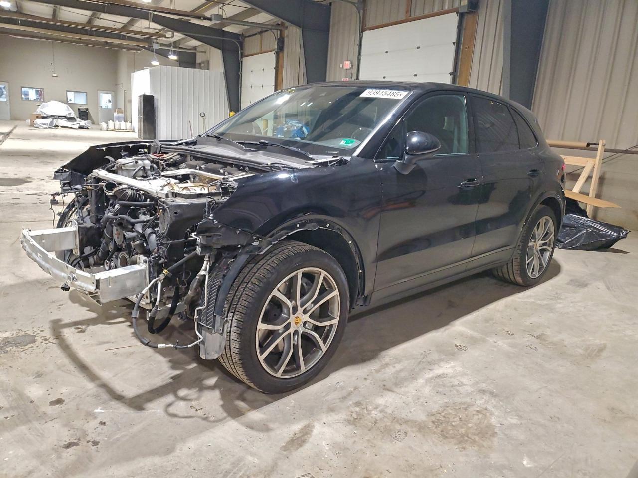 2019 PORSCHE CAYENNE