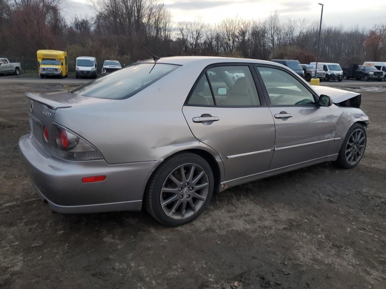 2004 LEXUS IS 300
