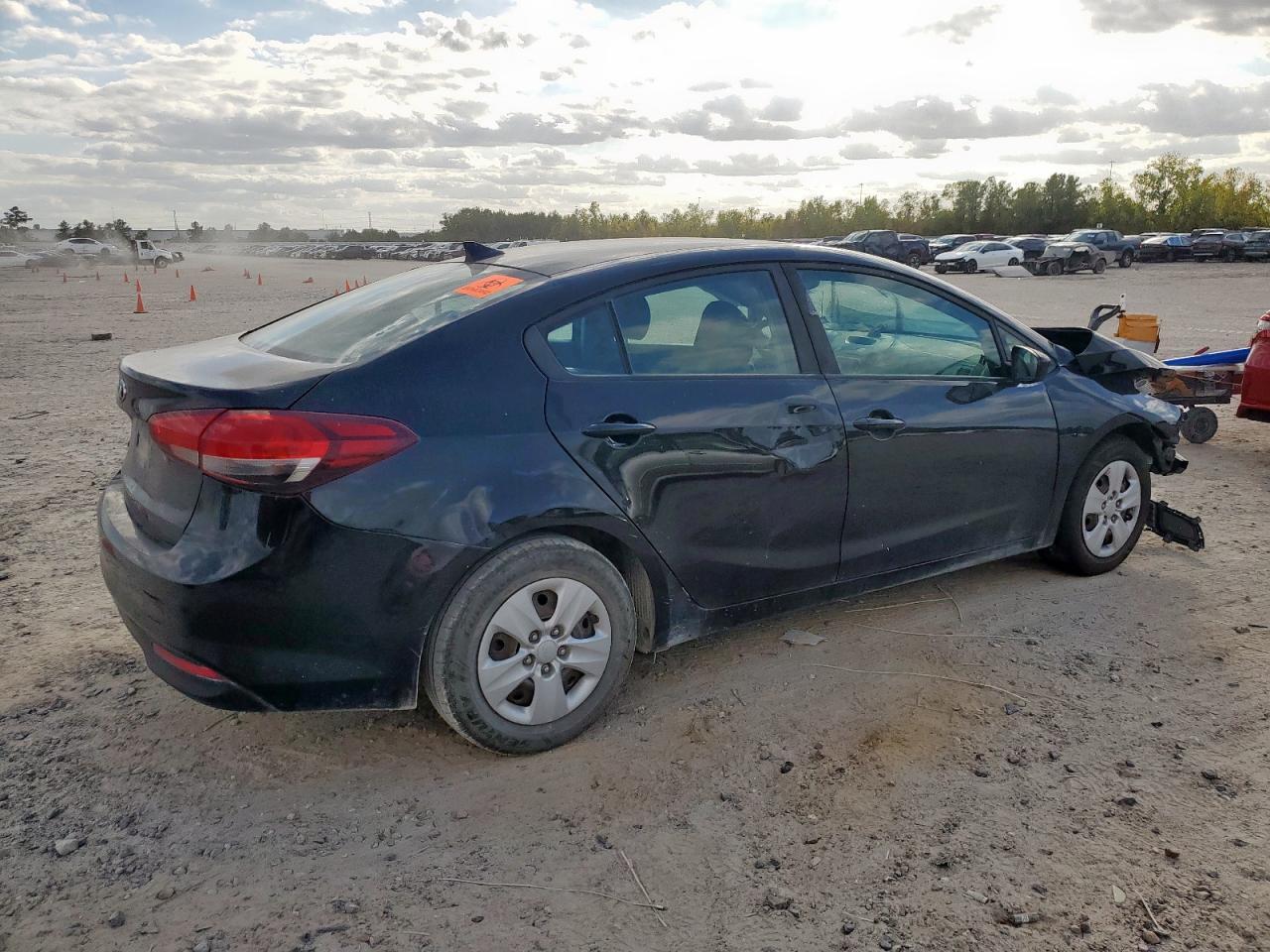 2017 KIA FORTE