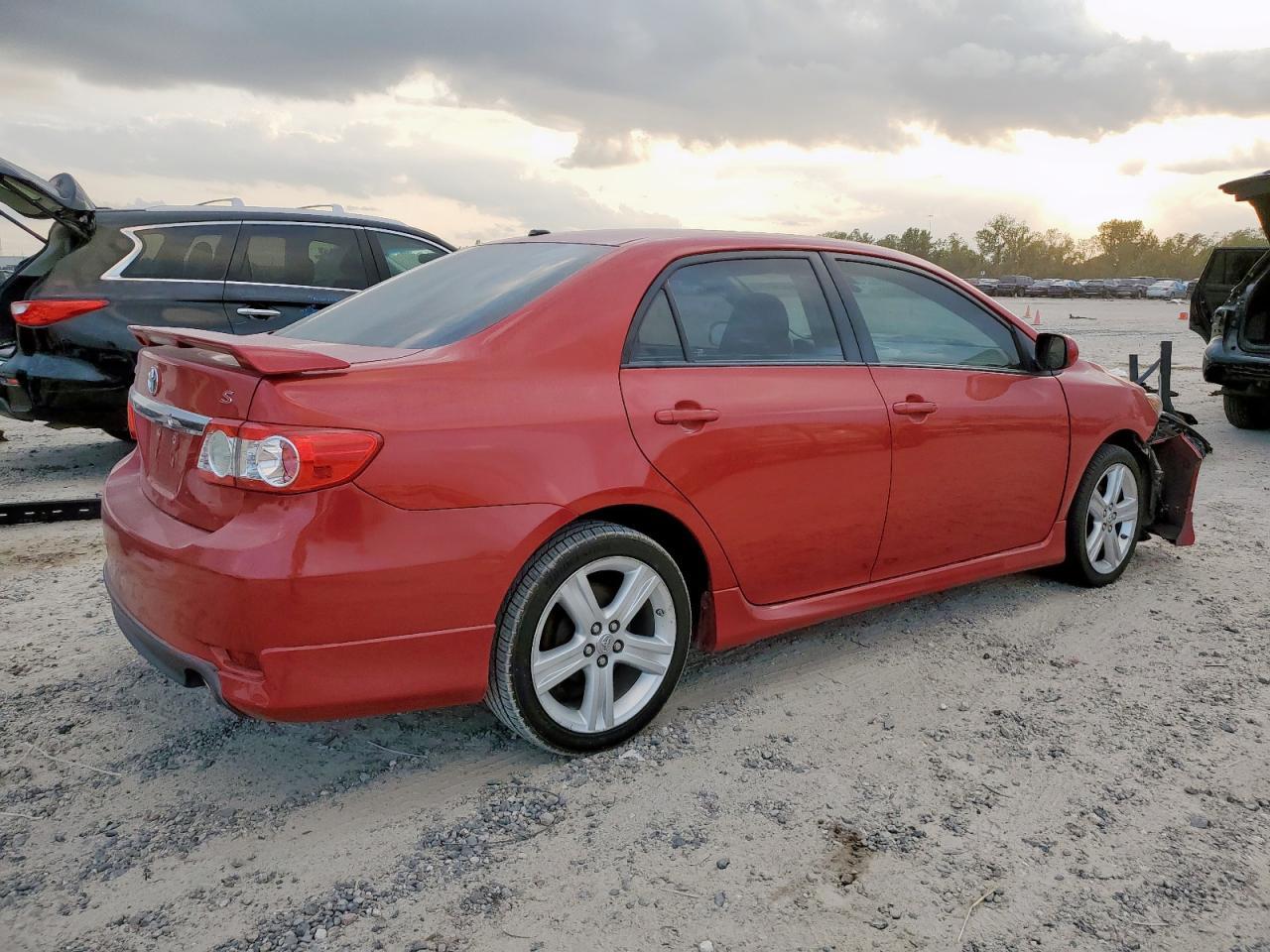 2013 TOYOTA COROLLA