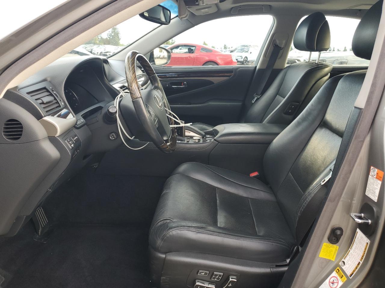 2016 LEXUS LS 460