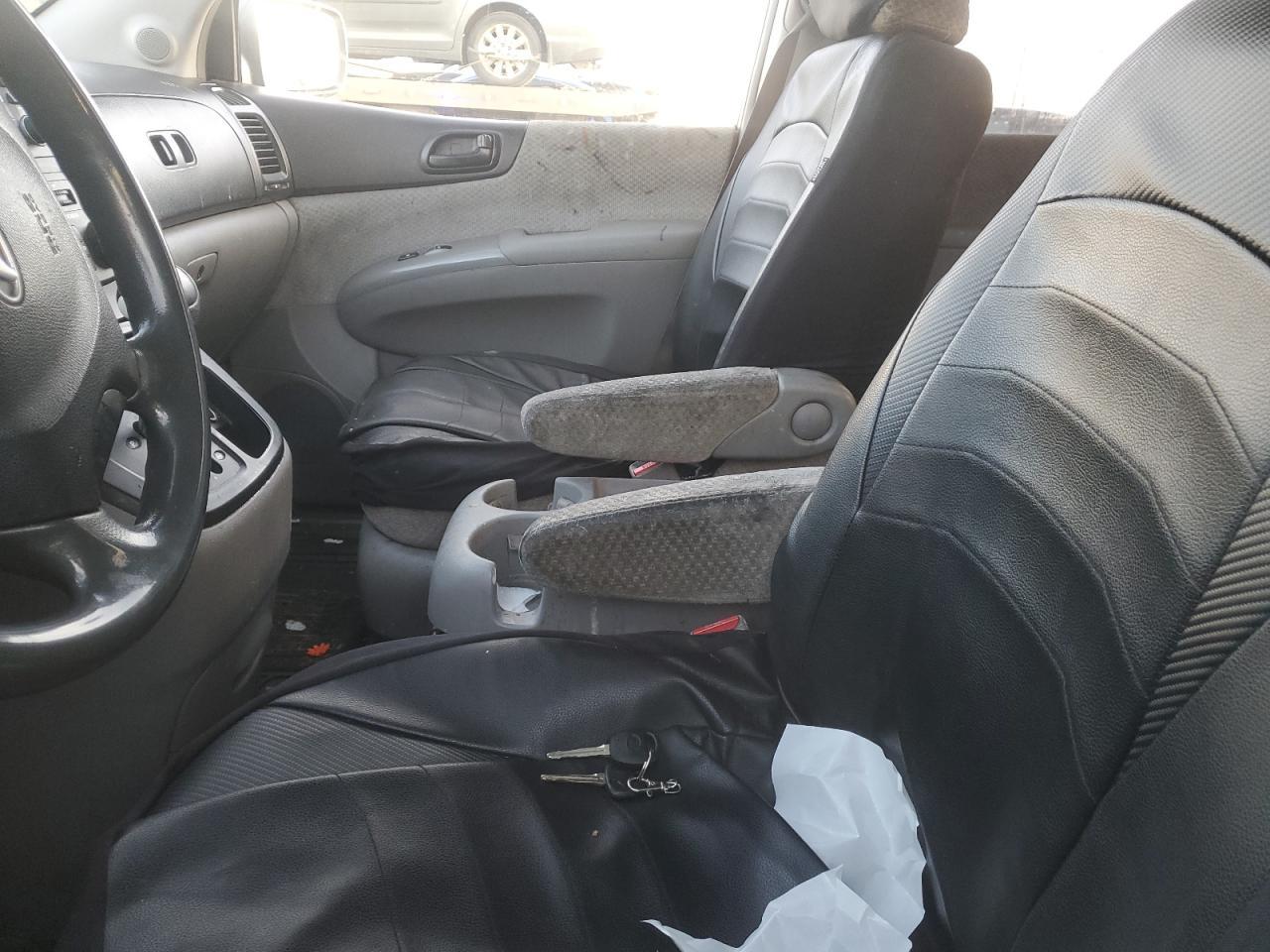 2007 HYUNDAI Entourage
