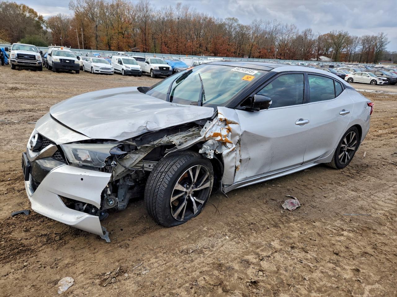 2017 NISSAN Maxima