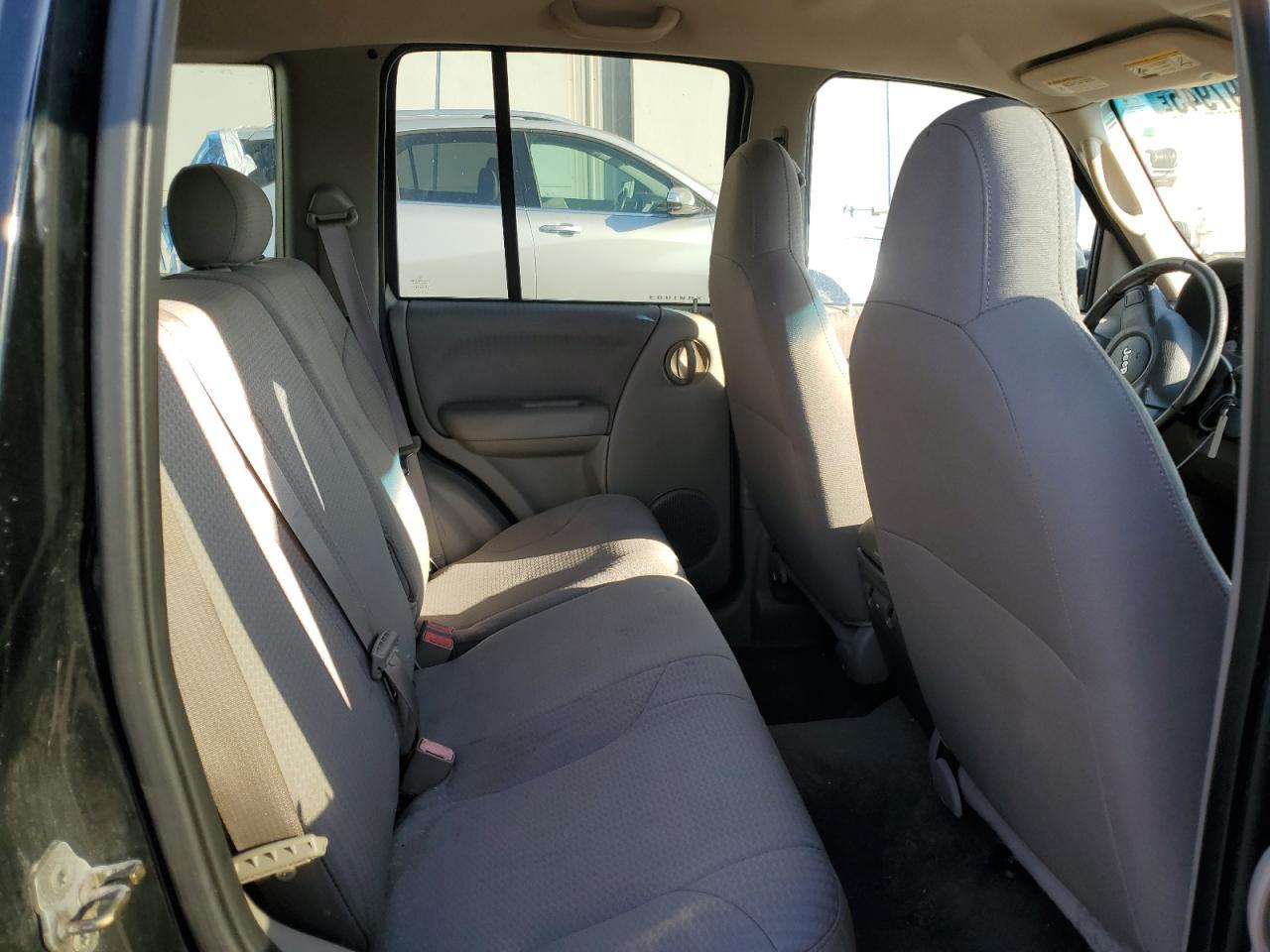 2002 JEEP Liberty
