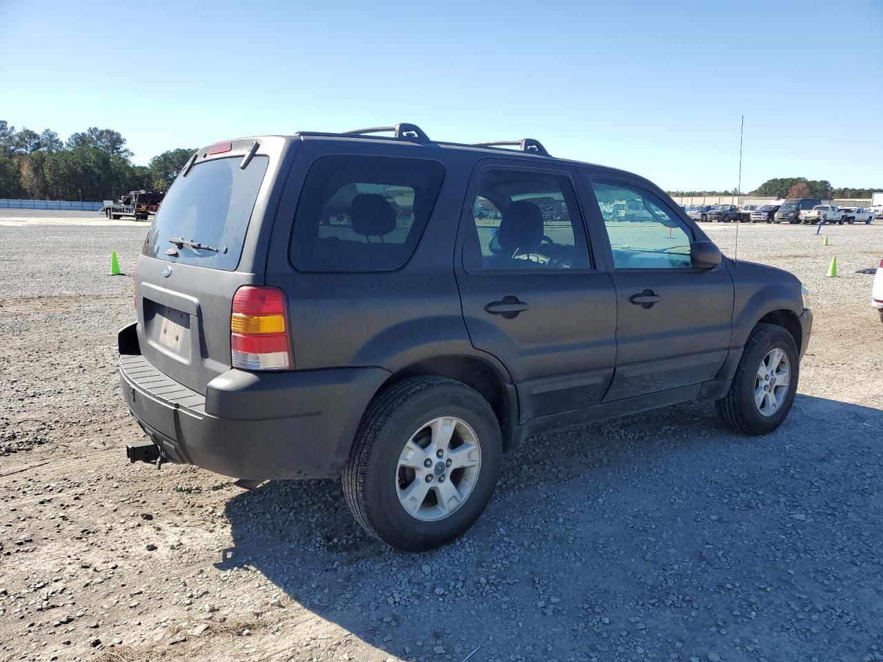 2006 FORD ESCAPE