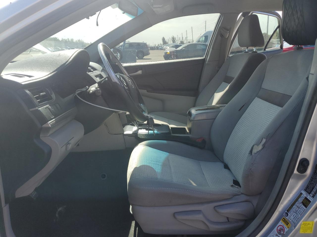 2014 TOYOTA CAMRY
