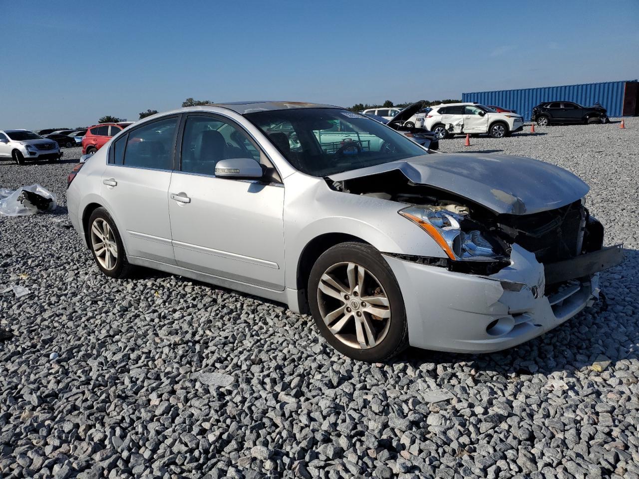 2011 NISSAN ALTIMA